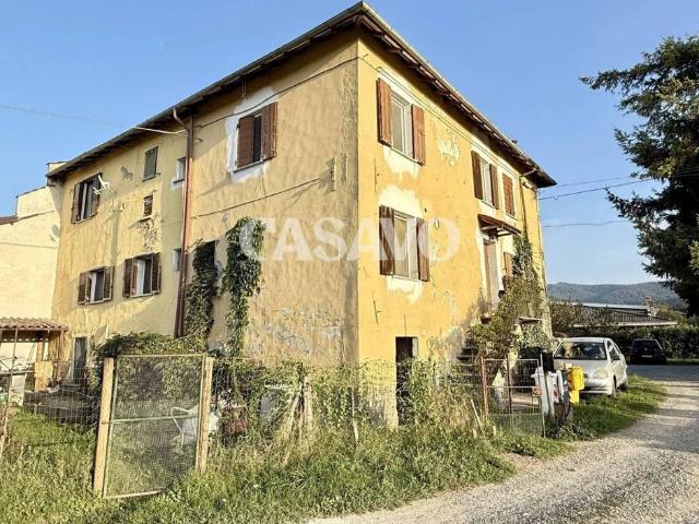 Villa Indipendente in vendita a Piemonte, Alessandria