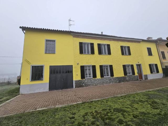 Villa Indipendente in vendita a Piemonte, Alessandria