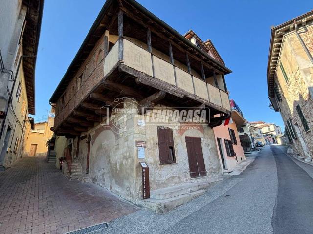 Villa Indipendente in vendita a Piemonte, Alessandria
