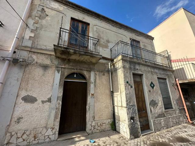 Villa Indipendente in vendita a Pace Del Mela, Sicilia