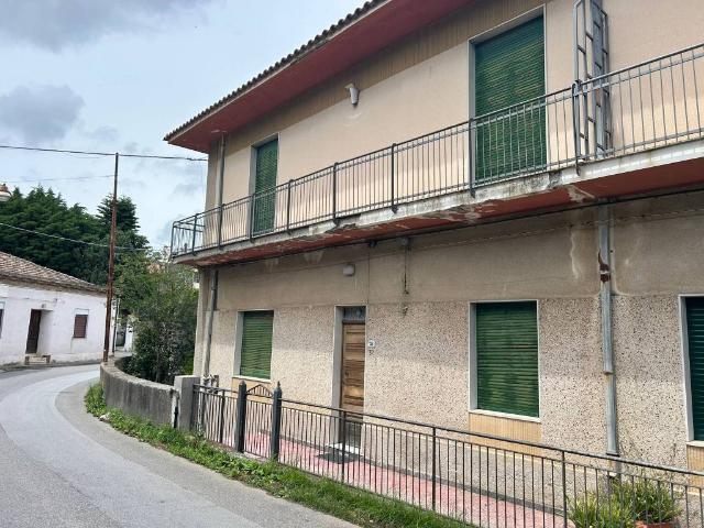 Villa Indipendente in vendita a Pace Del Mela, Sicilia