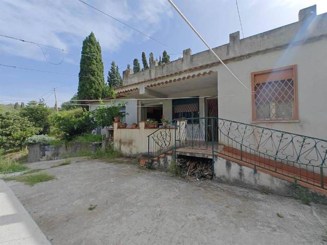 Villa Indipendente in vendita a Pace Del Mela, Sicilia