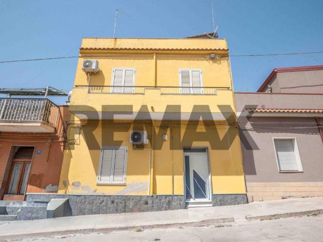Villa Indipendente in vendita a Pachino, Sicilia