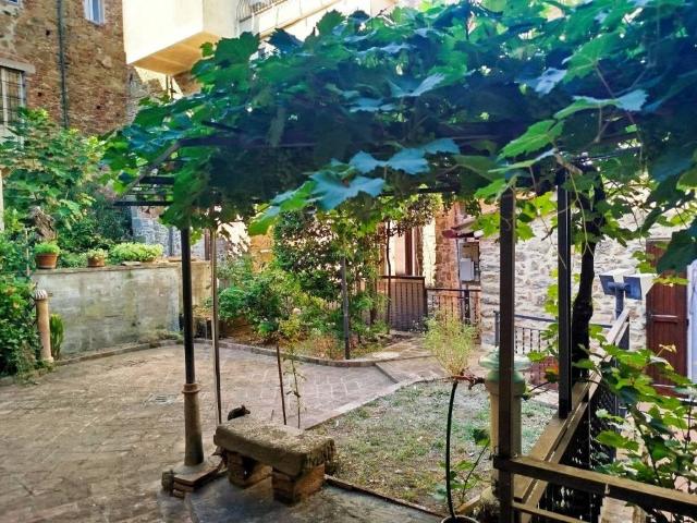 Villa Indipendente in vendita a Paciano, Umbria