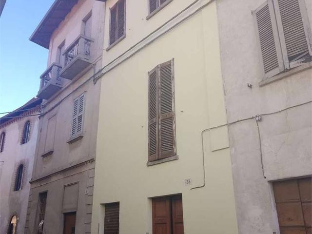 Villa Indipendente in vendita a Paderno D'adda, Lombardia