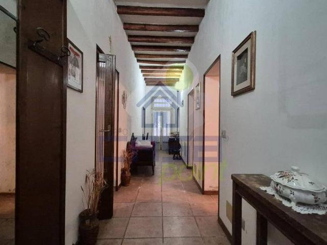 Villa Indipendente in vendita a Paderno Ponchielli, Cremona