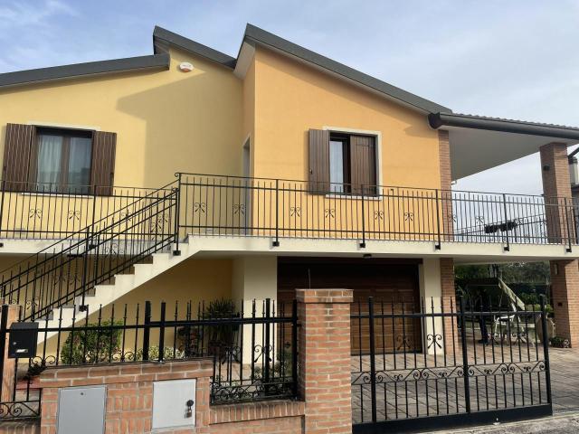 Villa Indipendente in vendita a San Giacomo, Albignasego