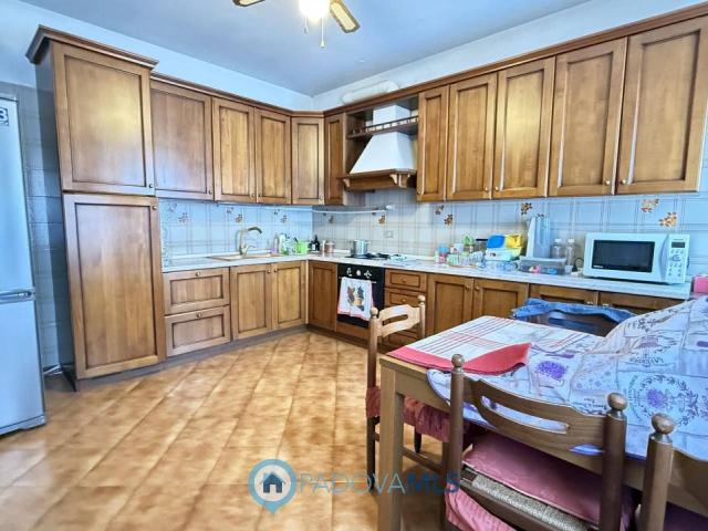 Villa Indipendente in vendita a Ponterotto, Padova
