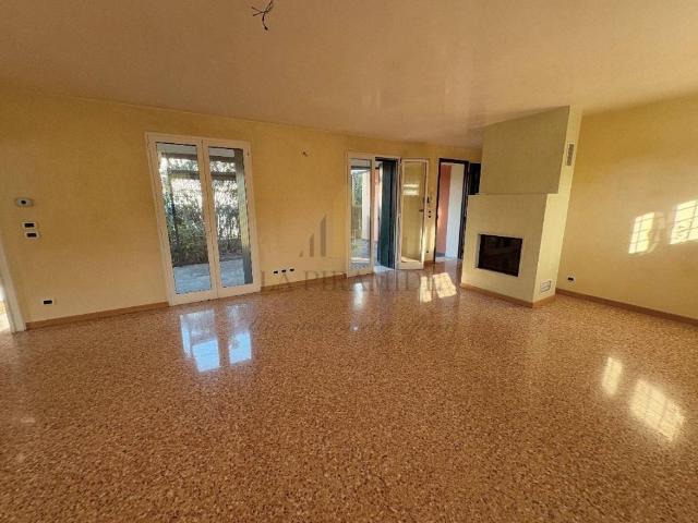 Villa Indipendente in vendita a San Carlo, Padova