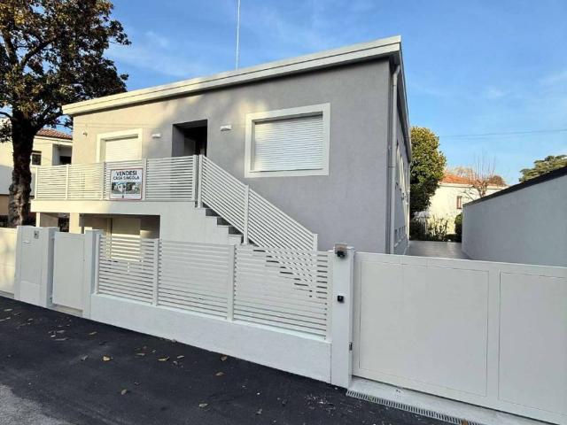 Villa Indipendente in vendita a Padova