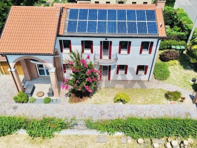 Villa Indipendente in vendita a Brusegana, Padova