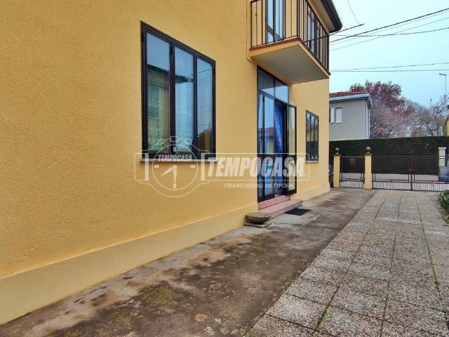 Villa Indipendente in vendita a Montà, Padova