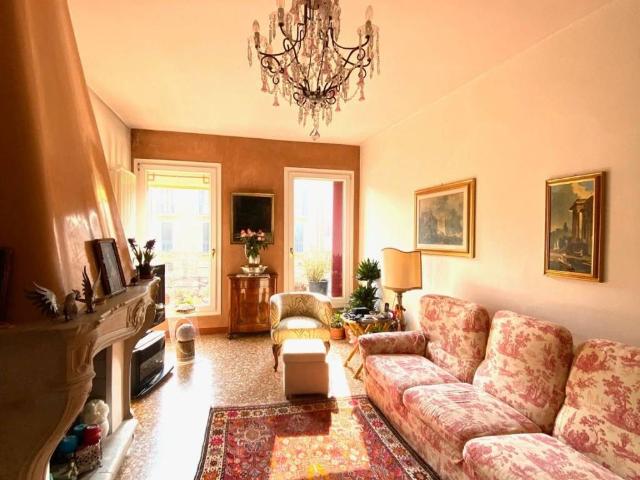 Villa Indipendente in vendita a Padova, Veneto