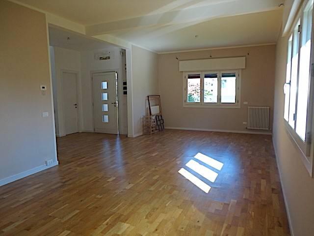 Villa Indipendente in vendita a Pontevigodarzere, Padova