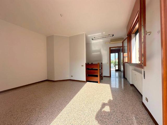 Villa Indipendente in vendita a Padova, Veneto
