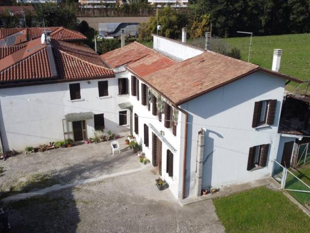 Villa Indipendente in vendita a Padova
