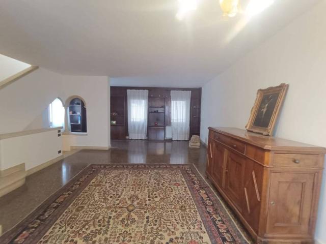 Villa Indipendente in vendita a Padova, Veneto