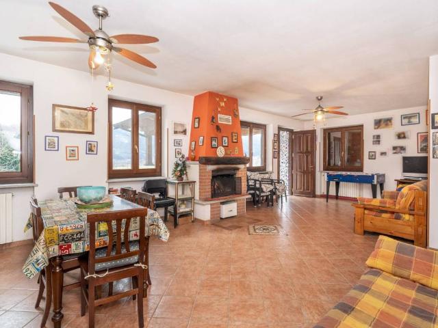 Villa Indipendente in vendita a Colletta di Paesana, Paesana