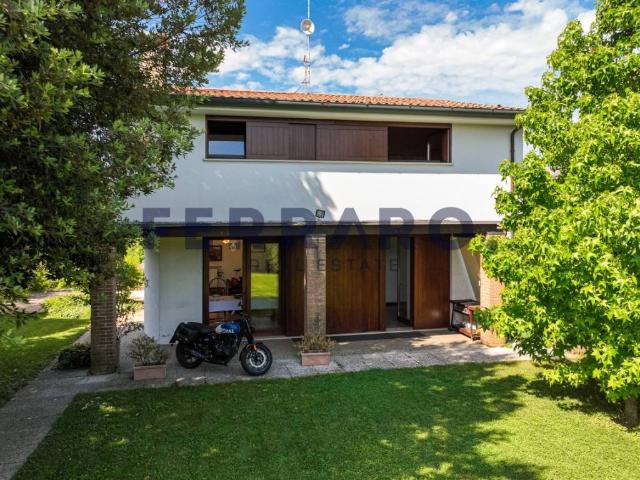 Villa Indipendente in vendita a Paese, Veneto