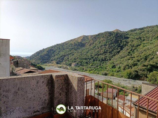 Villa Indipendente in vendita a Pagliara, Sicilia