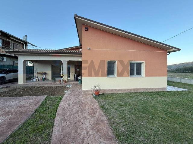 Villa Indipendente in vendita a Paglieta, Abruzzo
