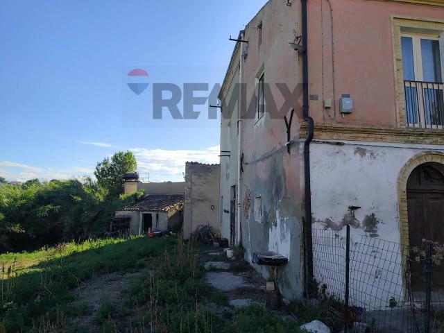 Villa Indipendente in vendita a Paglieta, Abruzzo