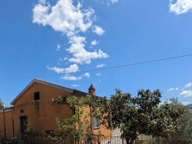 Villa Indipendente in vendita a Pago Veiano, Campania