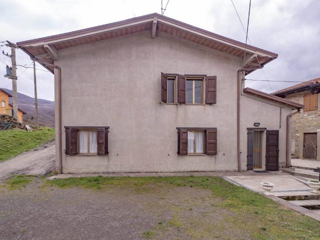 Villa Indipendente in vendita a Unione dei comuni del Distretto Ceramico, Palagano