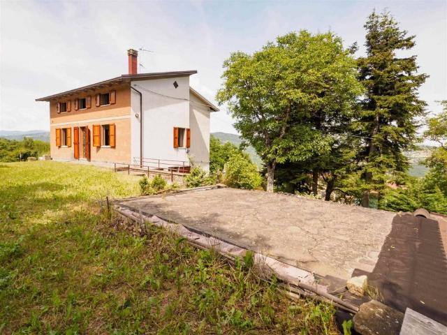 Villa Indipendente in vendita a Unione dei comuni del Distretto Ceramico, Palagano