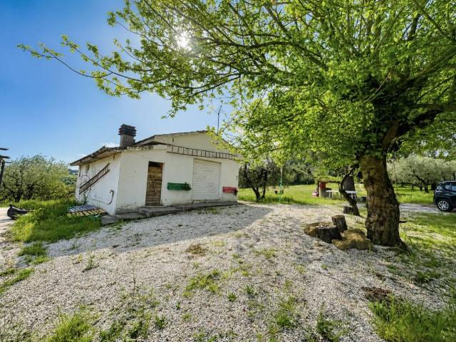 Villa Indipendente in vendita a Legoli, Toscana