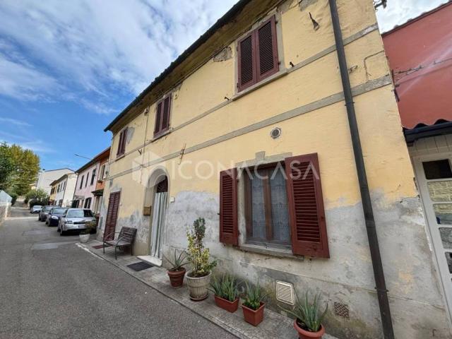 Villa Indipendente in vendita a Legoli, Toscana