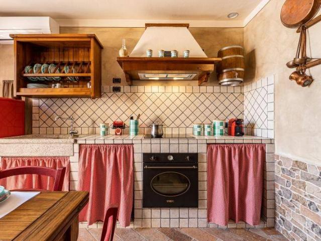 Villa Indipendente in vendita a Legoli, Toscana