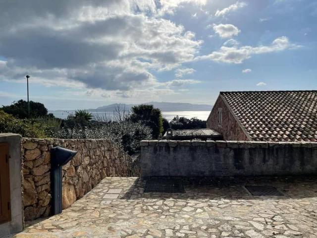Villa Indipendente in vendita a Le Saline, Palau