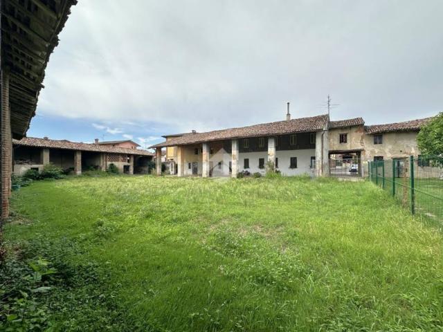 Villa Indipendente in vendita a Palazzo Pignano, Lombardia