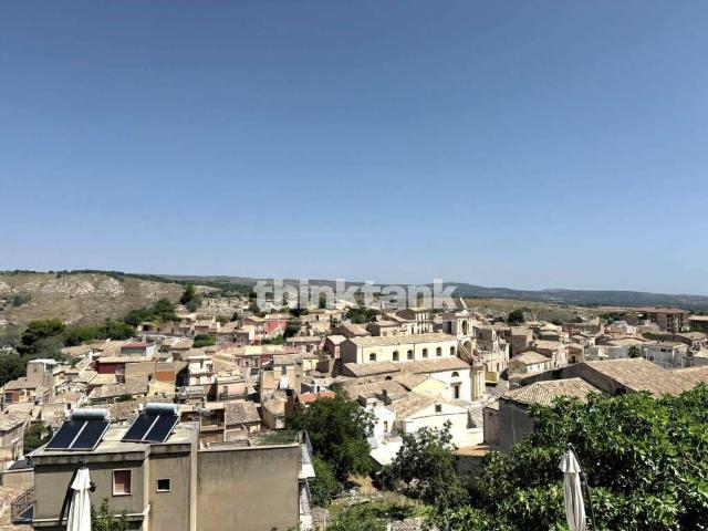 Villa Indipendente in vendita a Palazzolo Acreide, Sicilia