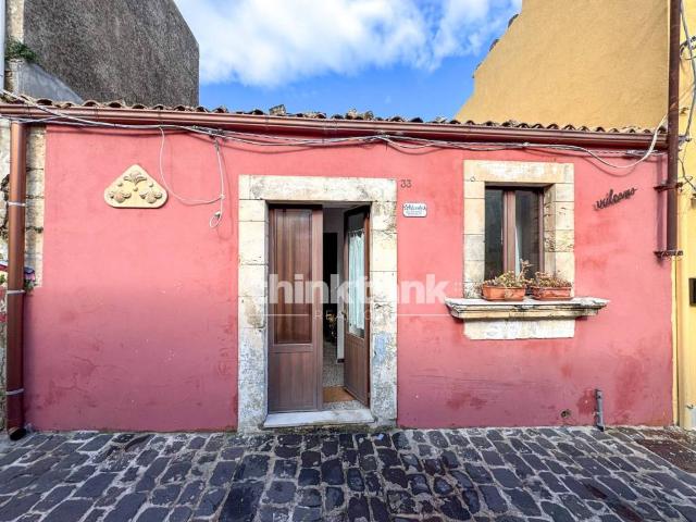 Villa Indipendente in vendita a Palazzolo Acreide, Sicilia