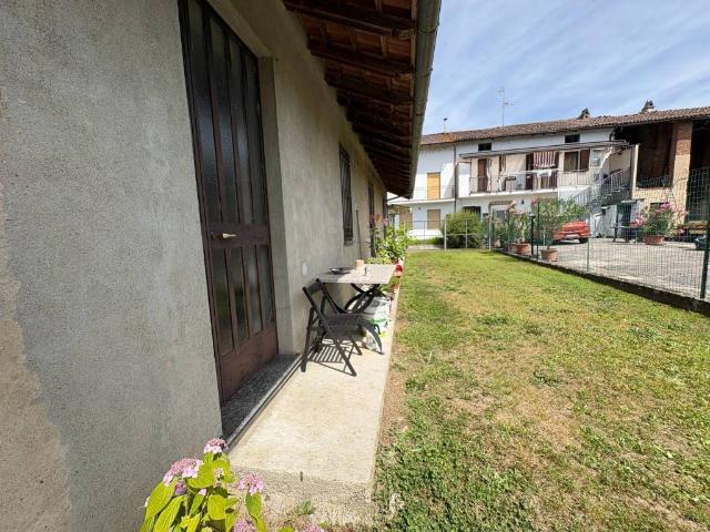 Villa Indipendente in vendita a Piemonte, Vercelli