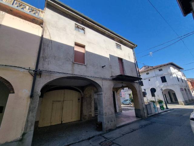 Villa Indipendente in vendita a Piemonte, Vercelli