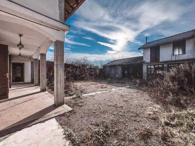 Villa Indipendente in vendita a Palestro, Lombardia