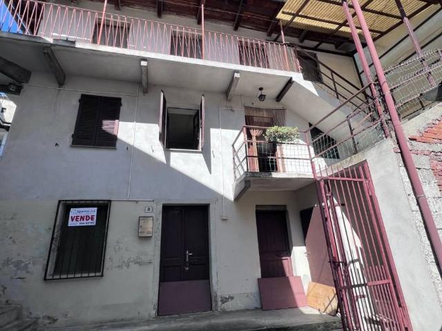 Villa Indipendente in vendita a Bannio Anzino, Piemonte