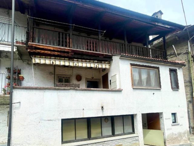 Villa Indipendente in vendita a Bannio Anzino, Piemonte