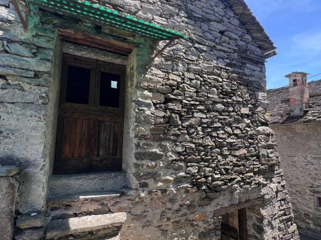 Villa Indipendente in vendita a Bannio Anzino, Piemonte