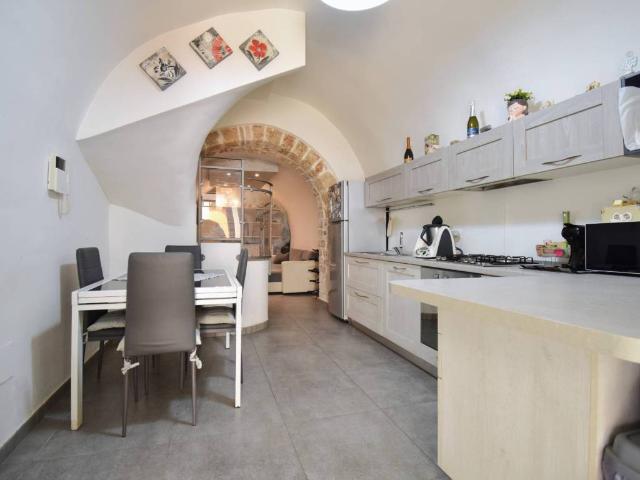 Villa Indipendente in vendita a Puglia, Bari