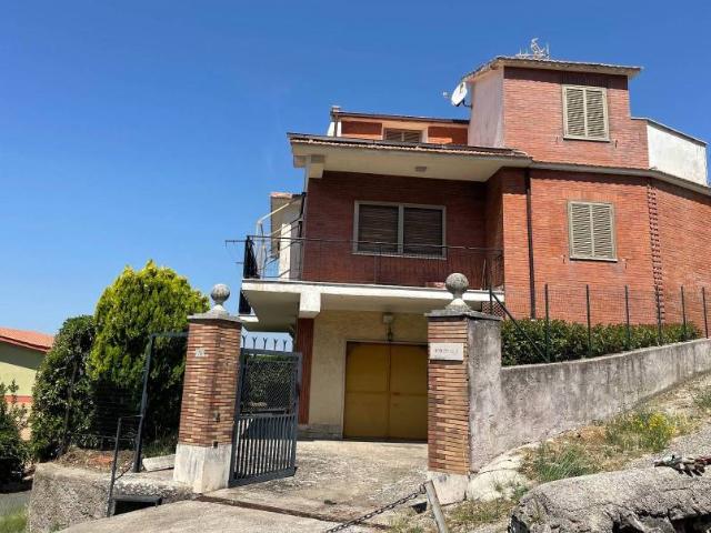 Villa Indipendente in vendita a Roma Capitale, Lazio