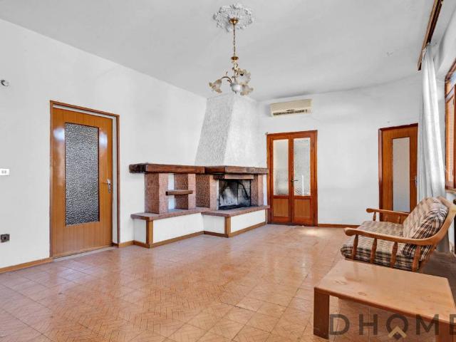 Villa Indipendente in vendita a Palosco, Lombardia