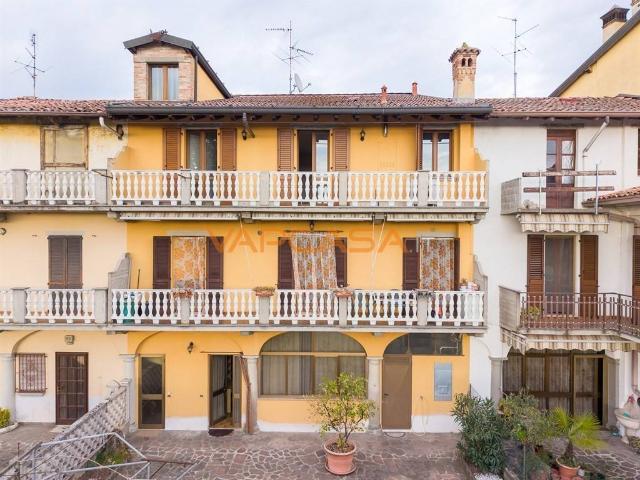 Villa Indipendente in vendita a Palosco, Lombardia