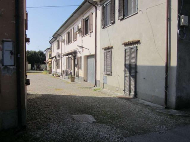 Villa Indipendente in vendita a Pancarana, Lombardia