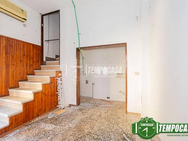 Villa Indipendente in vendita a Pandino, Lombardia