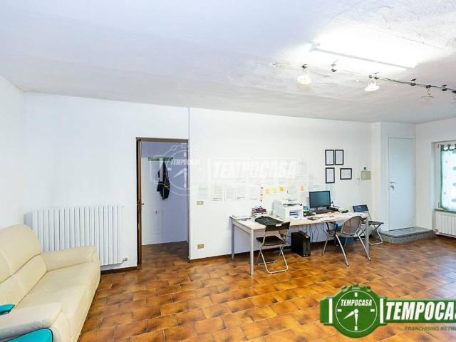 Villa Indipendente in vendita a Pandino, Lombardia