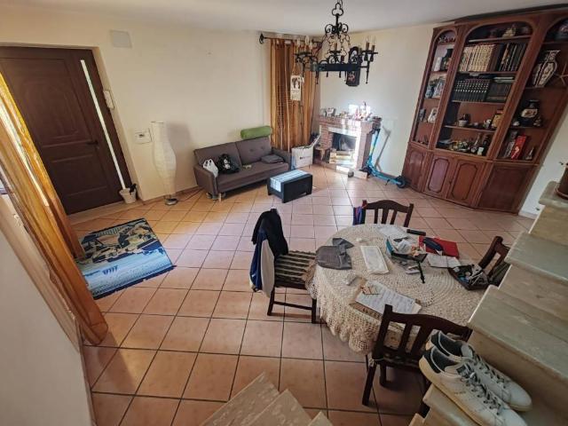 Villa Indipendente in vendita a Pannarano, Campania